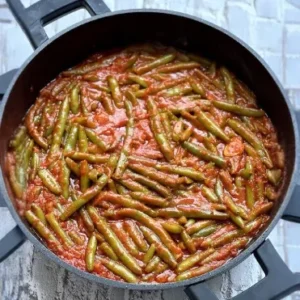 שעועית ירוקה ברוטב עגבניות